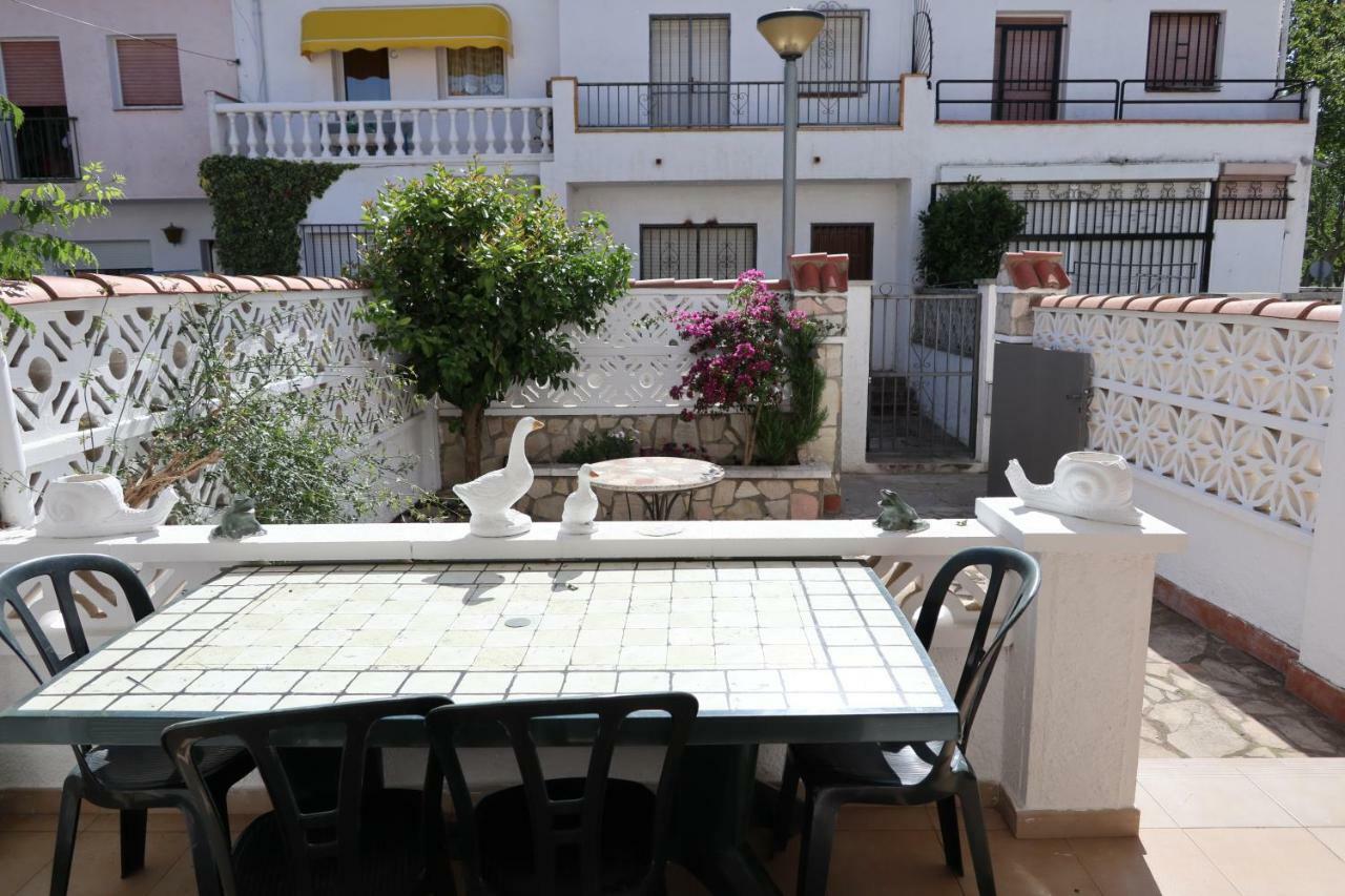 Orlina Apartamento Empuriabrava Exterior foto