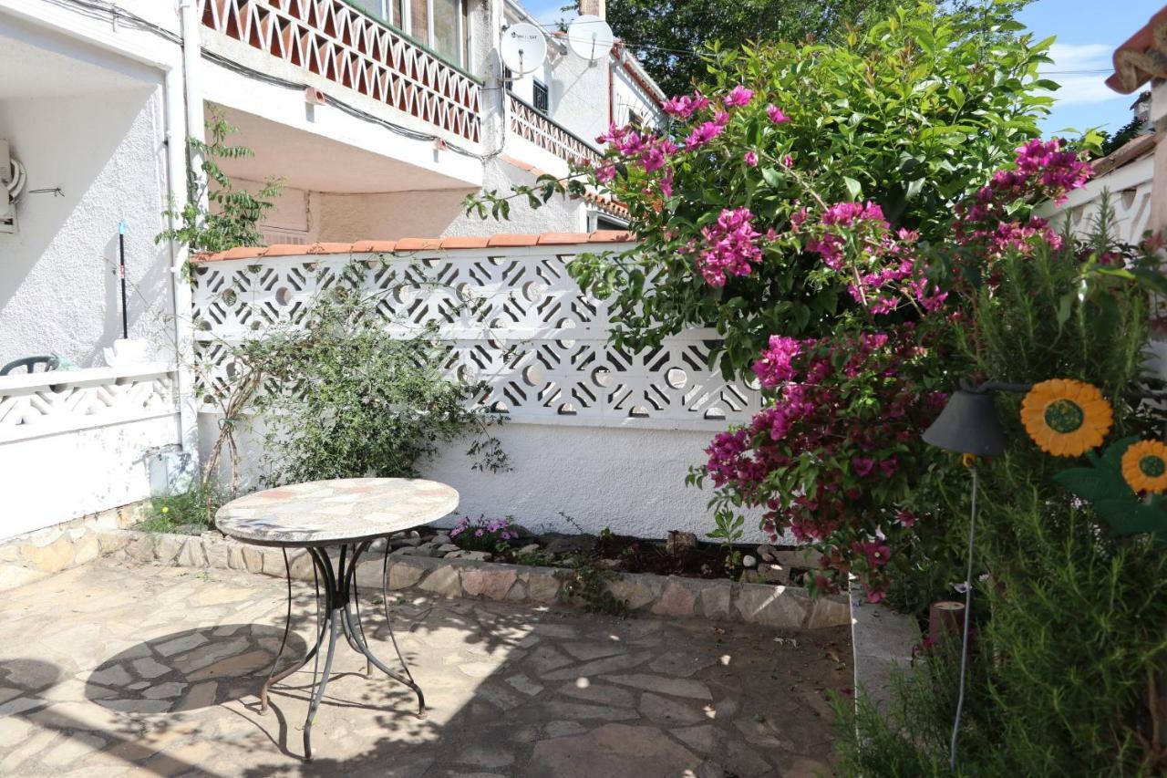 Orlina Apartamento Empuriabrava Exterior foto